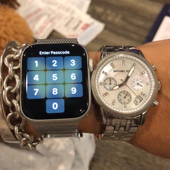 Michael Kors chronograph watch - Picture 7 of 8